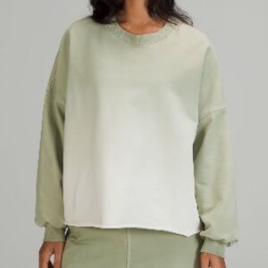 LA oversized boxy crew
Lululemon Green Fern Ombré Wash Sweatshirt